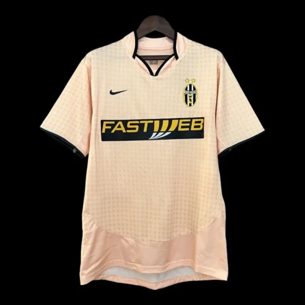 Juventus Retro Jersey 03/04