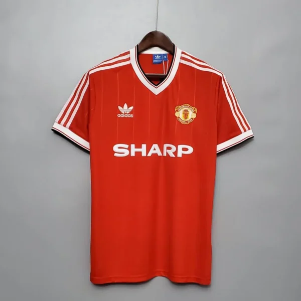 Manchester United Retro Shirt 83/84