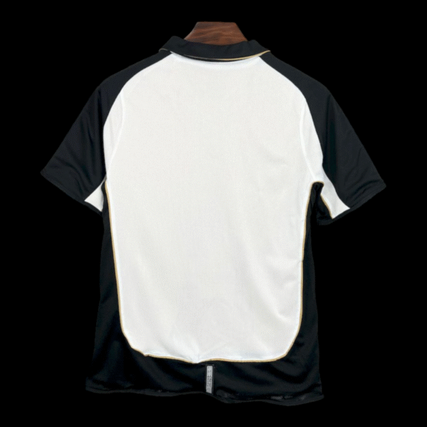 Manchester United Retro Shirt 2001/2002